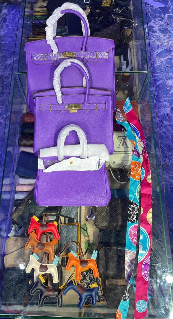 Hermès BIRKIN 35 LEATHER HANDBAG