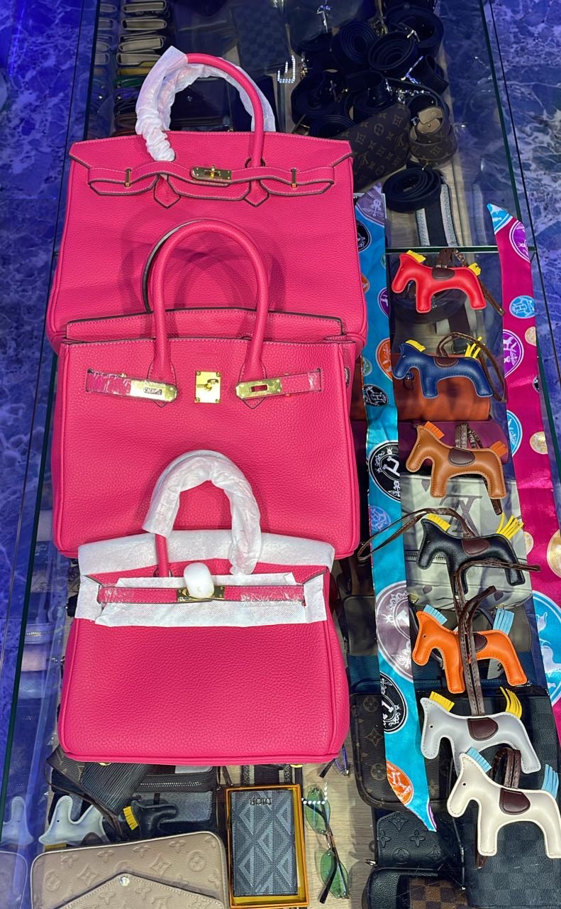 Hermès BIRKIN 35 LEATHER HANDBAG