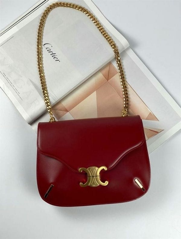 SAC EN VRAI CUIR CHAINE BESACE TRIOMPHE EN ROUGE