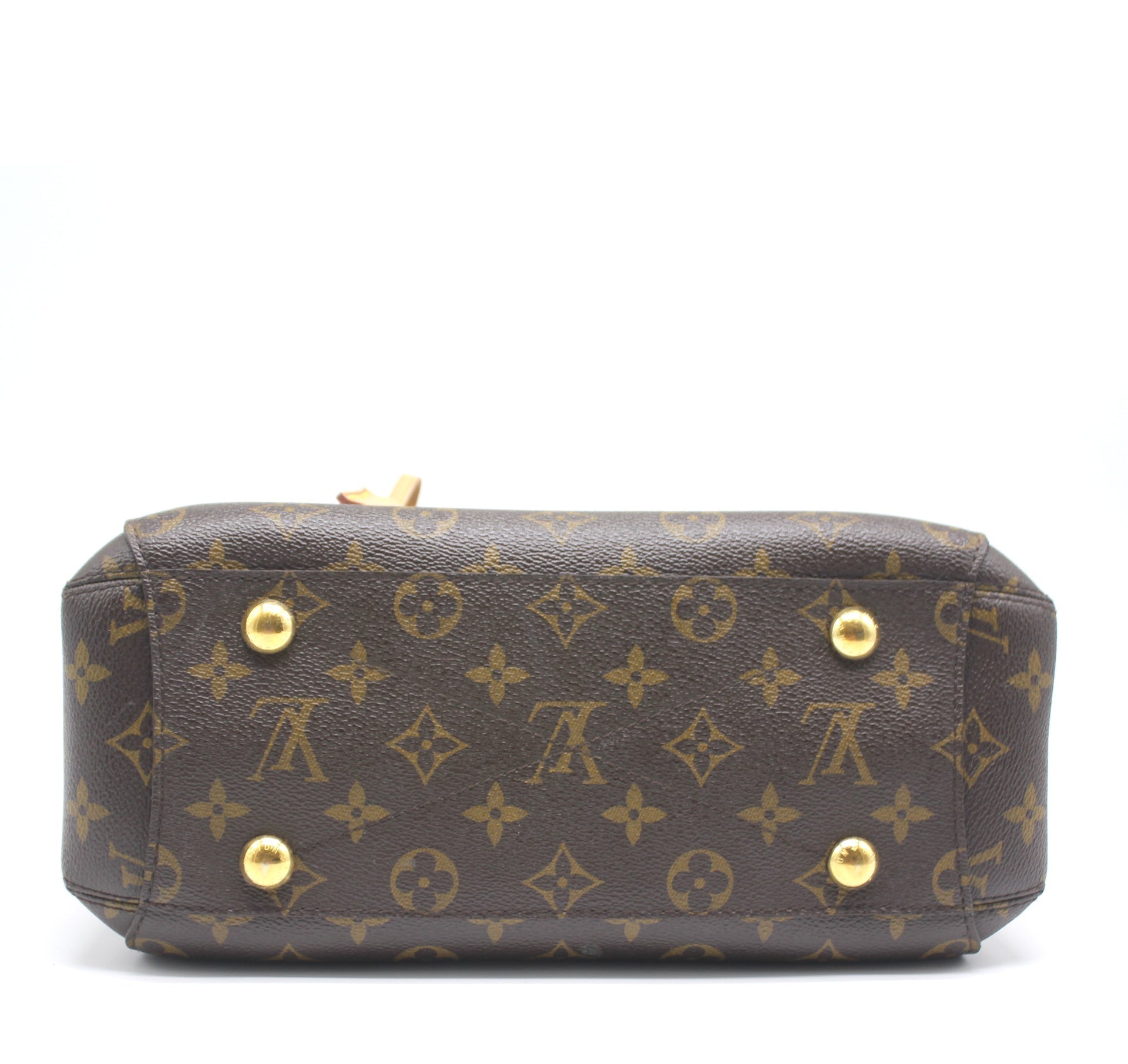 LOUIS VUITTON

Montaigne BB