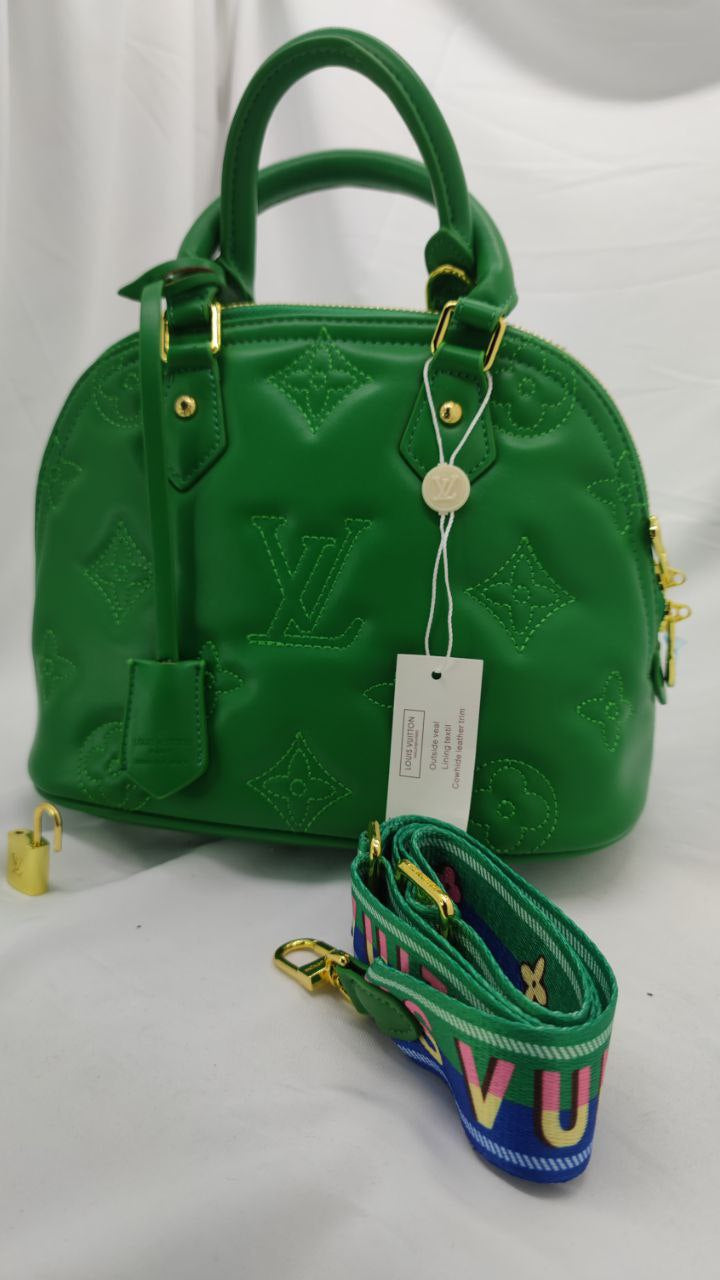 LOUIS VUITTON
Sac Alma BB