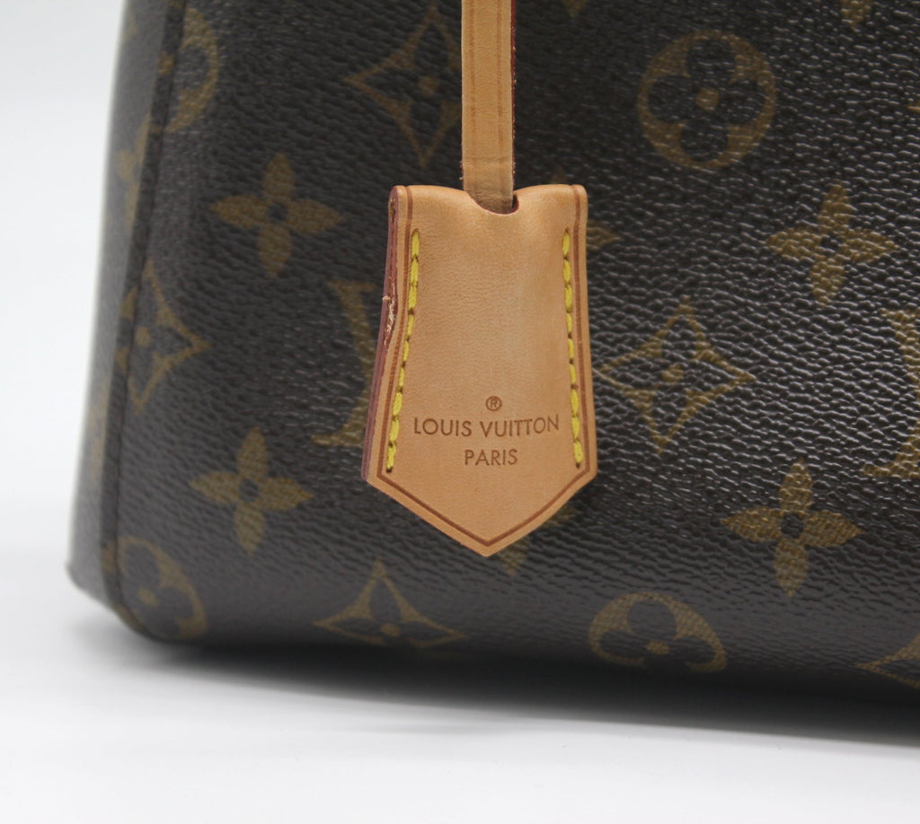 LOUIS VUITTON

Montaigne BB