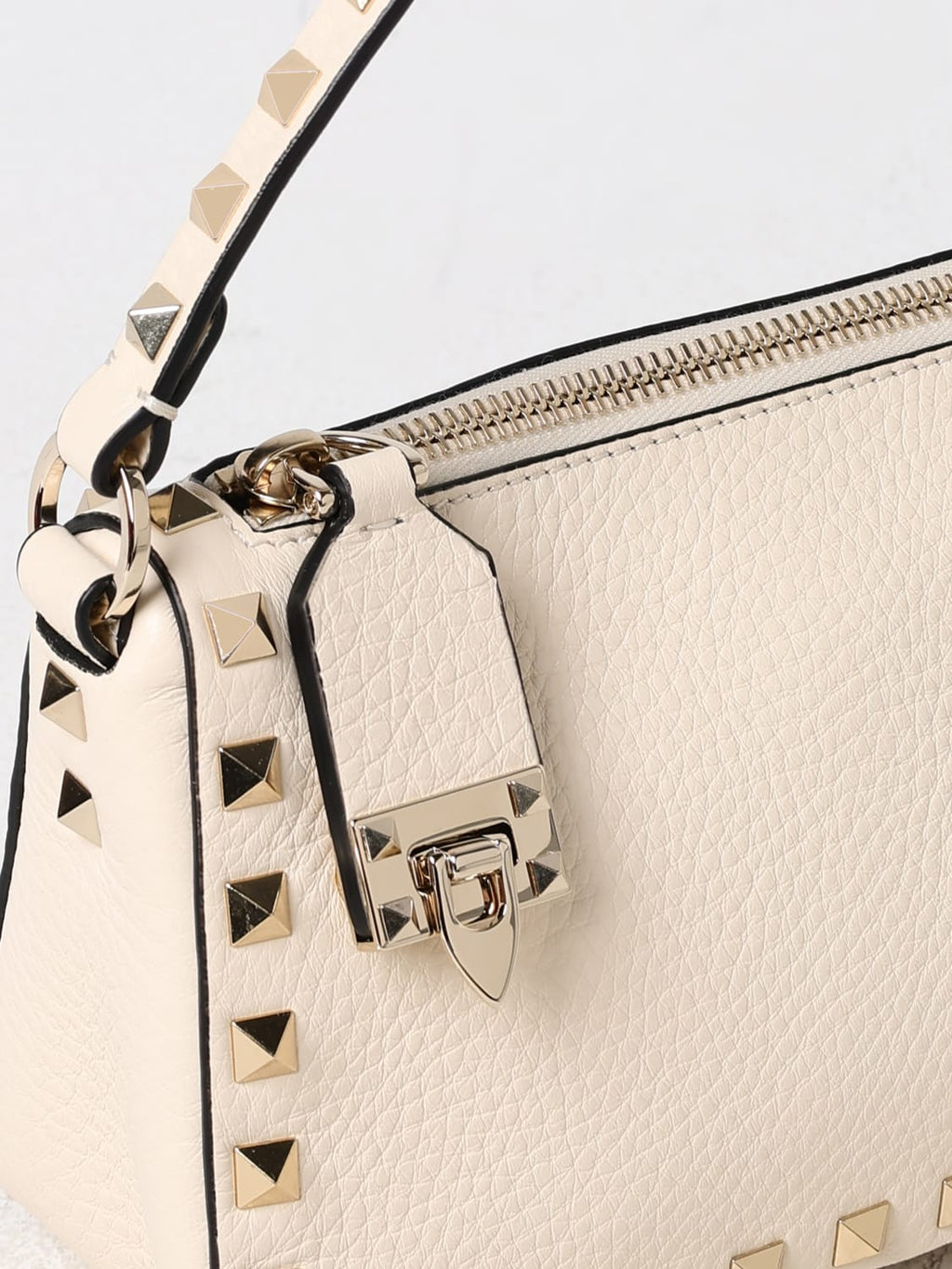 Sac porté épaule femme Valentino Garavani En Vrai Cuir