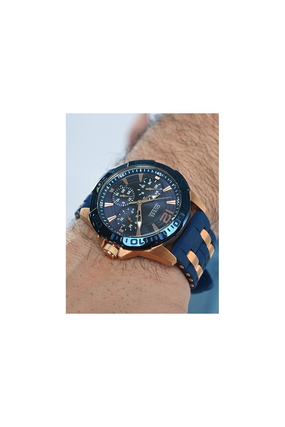 GUESS
Montre Homme Oasis À Cadrans Multiples Et Bracelet En Silicone W0366G4