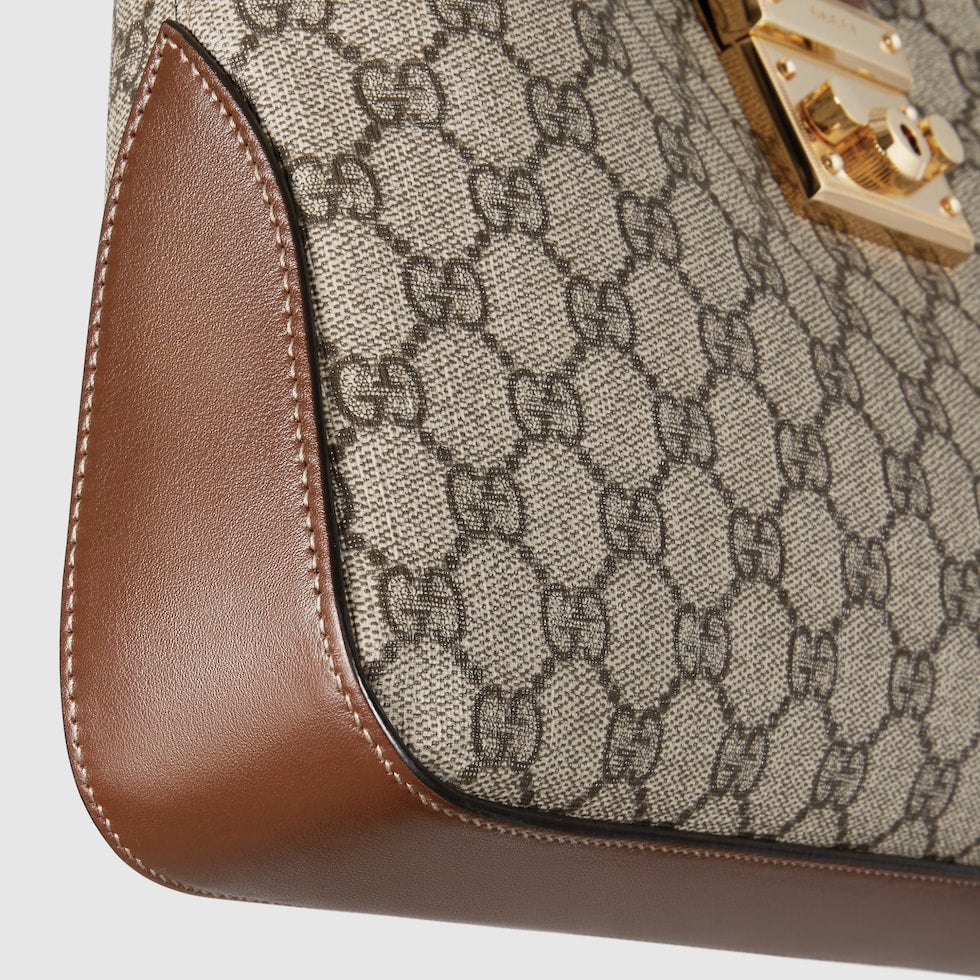 SAC BANDOULIÈRE GG EN CUIR DE TAILLE MOYENNE AVEC CADENAS