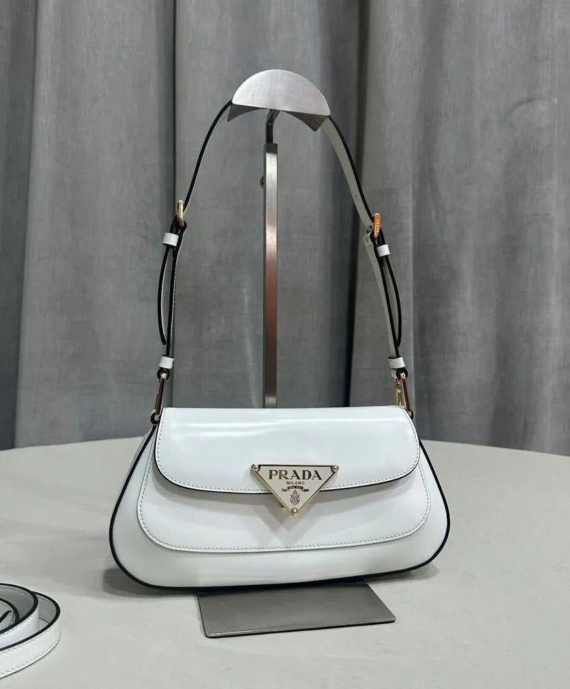 Sac porté épaule en vrai cuir verni Blanc