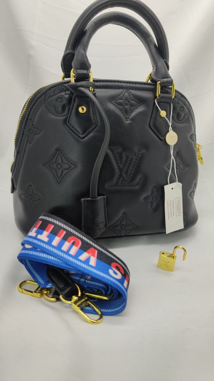 LOUIS VUITTON
Sac Alma BB